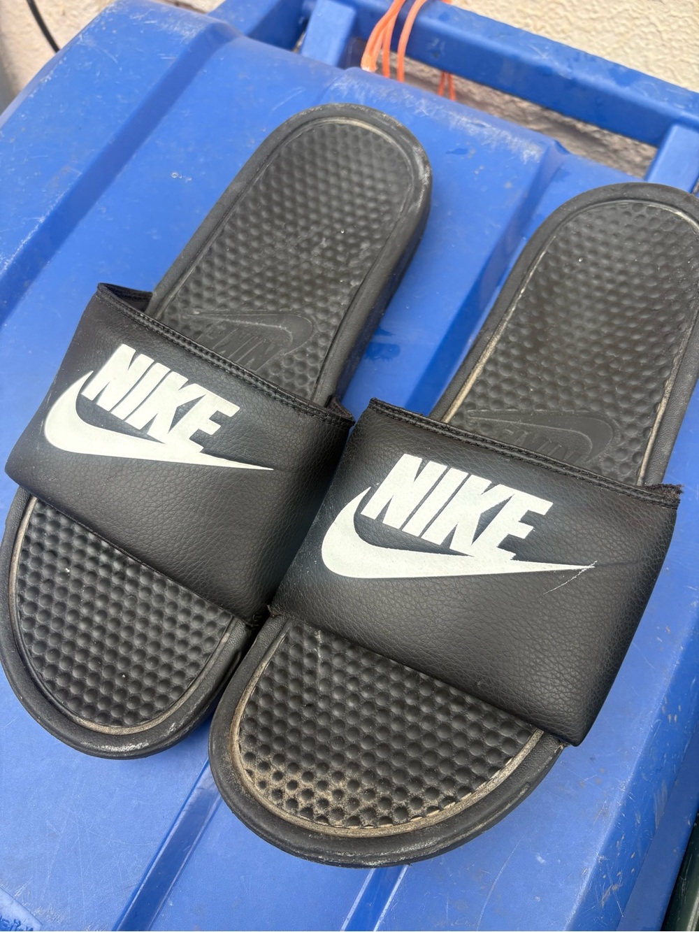 Men's Accessories - Slides